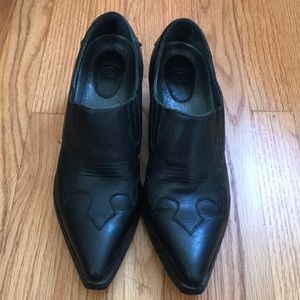 Leather Ariat ankle boots